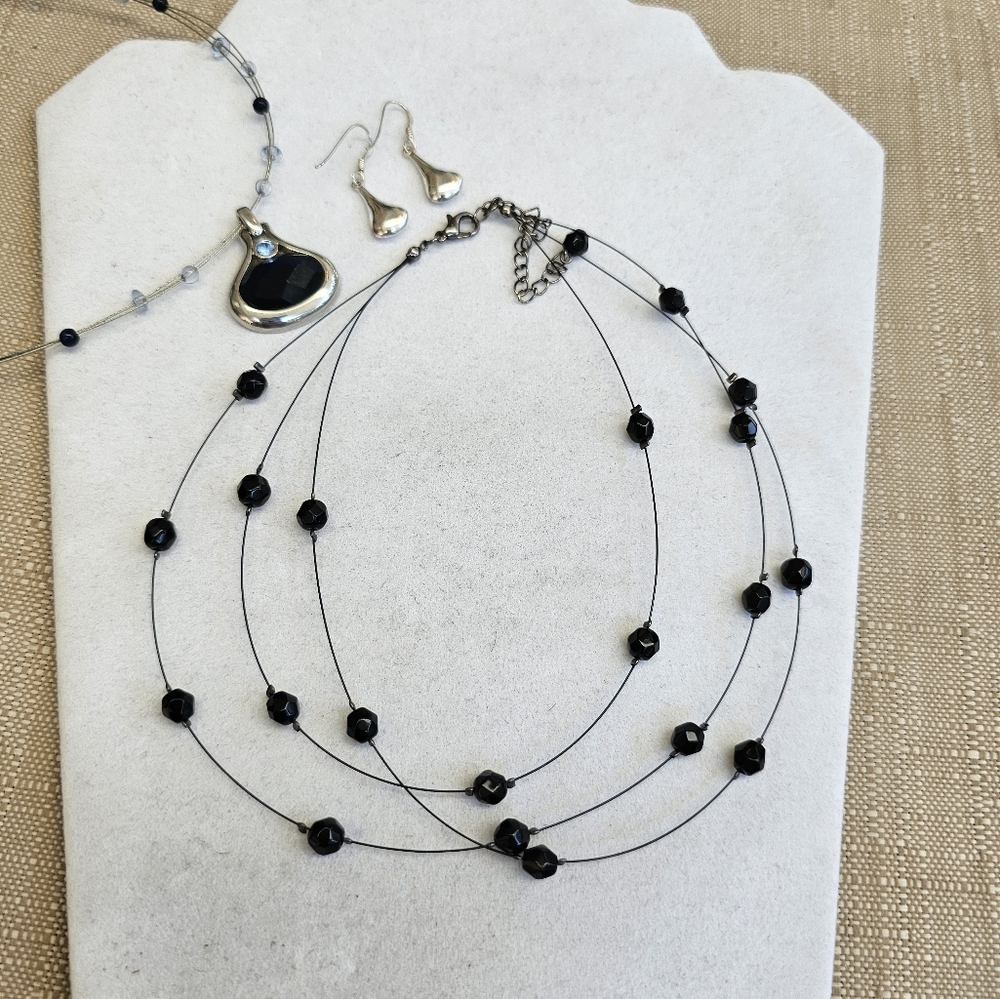 SET! Lia Sophia with 925 Teardrop Earrings & Beaded Choker SET! - Picture 5 of 14